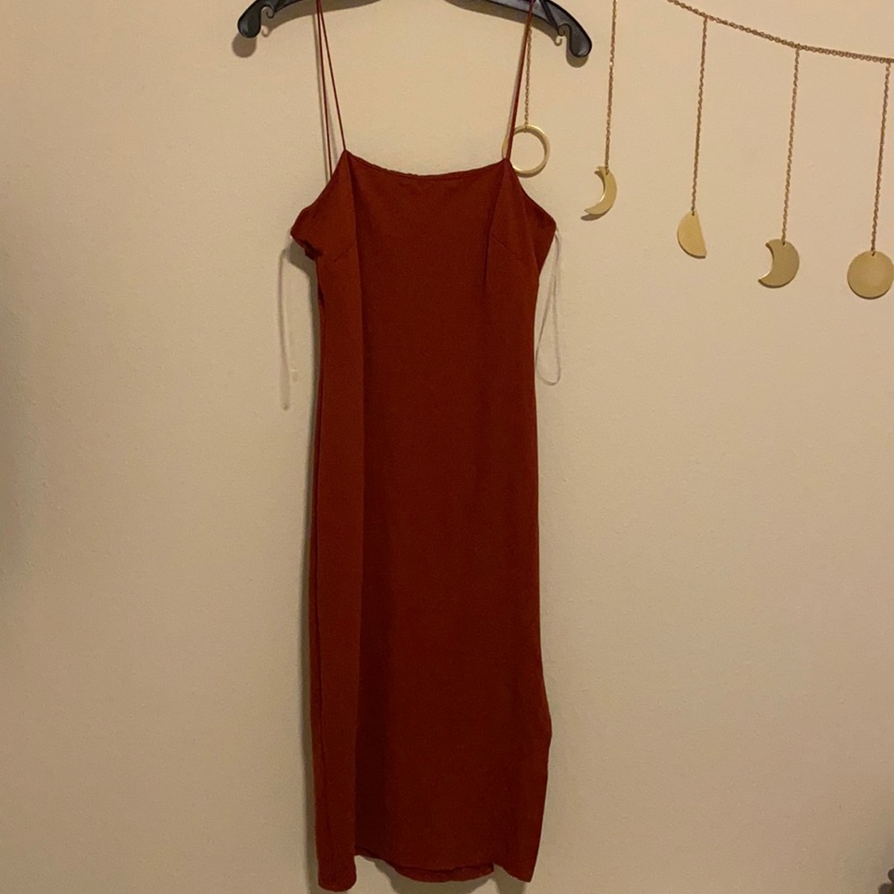 Dee Elly Rust Colored Midi Dress with slit, Size Medium